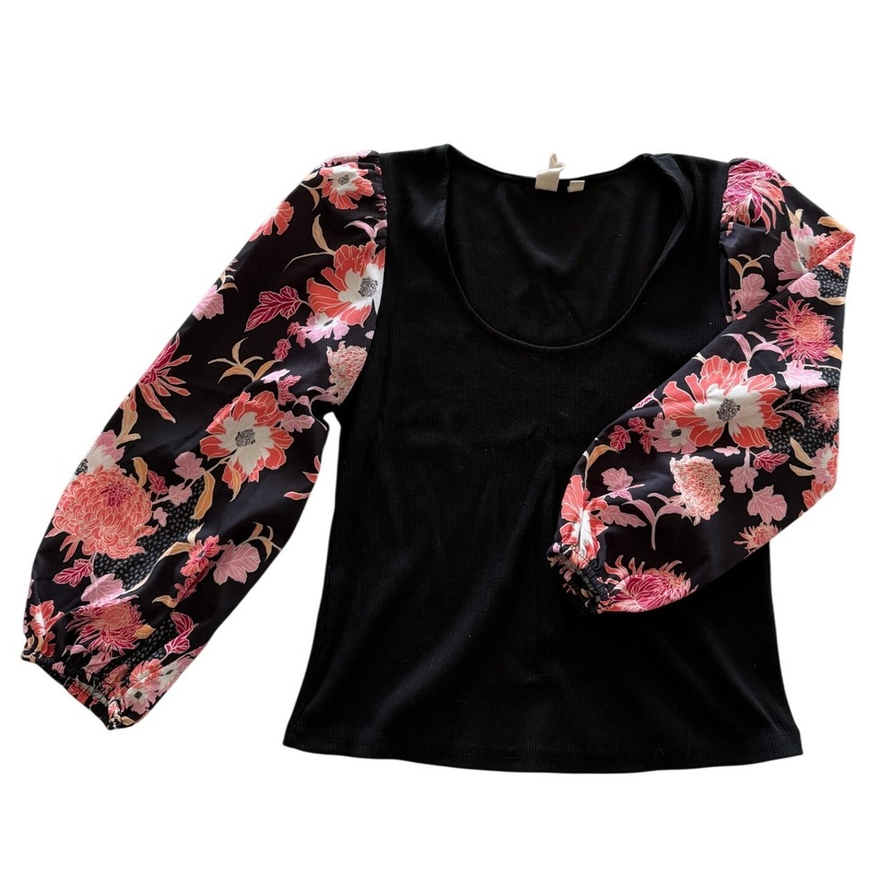 Dolan Left Coast Collection Black Ribbed Floral Puff Sleeve Top Medium